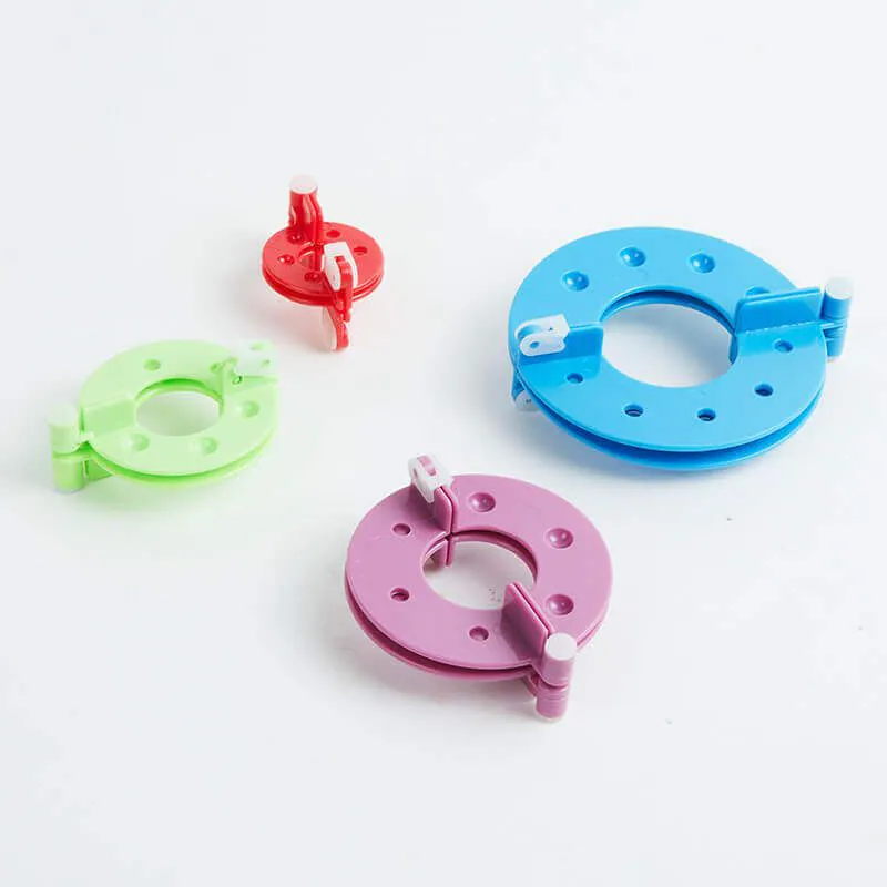 Set para crear Pompones KnitPro Nirvana | 4 Medidas 3 Pompom Maker KnitPro